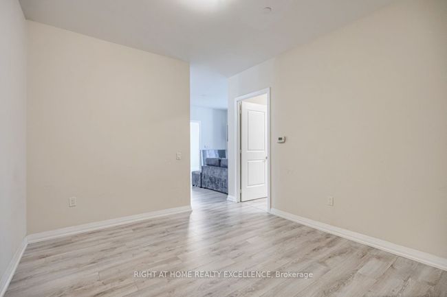 201 - 65 Watergarden Dr, Condo with 3 bedrooms, 2 bathrooms and 1 parking in Mississauga ON | Image 12