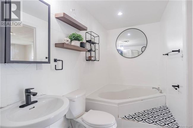 320 Smythe St, Home with 0 bedrooms, 0 bathrooms and null parking in Fredericton NB | Image 9