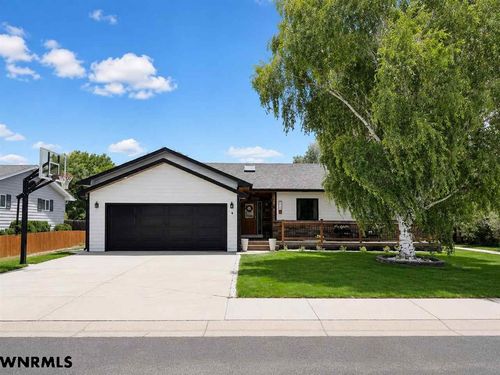 2119 Avenue O, Scottsbluff, NE, 69361-2204 | Card Image