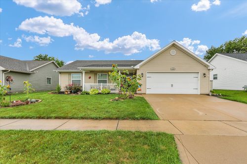 2705 Skyline Dr, Urbana, IL, 61802-7476 | Card Image