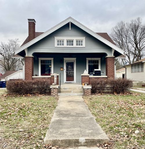 413 E Washington St, Greencastle, IN, 46135-1720 | Card Image