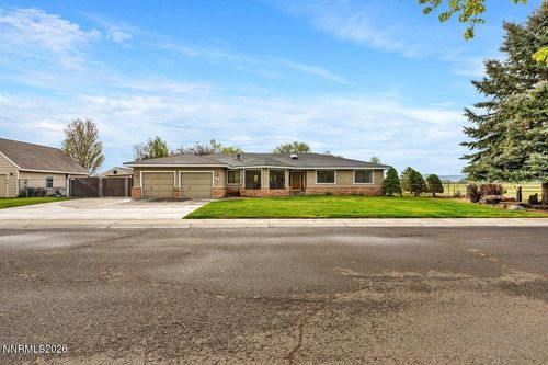 1607 Olua St, Minden, NV, 89423-4423 | Card Image