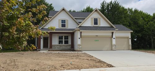 32-7904 Loralyn Court Sw, Caledonia Township, MI, 49316 | Card Image