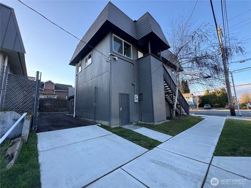 2102 S 12th Street, Tacoma, WA, 98405 | Card Image
