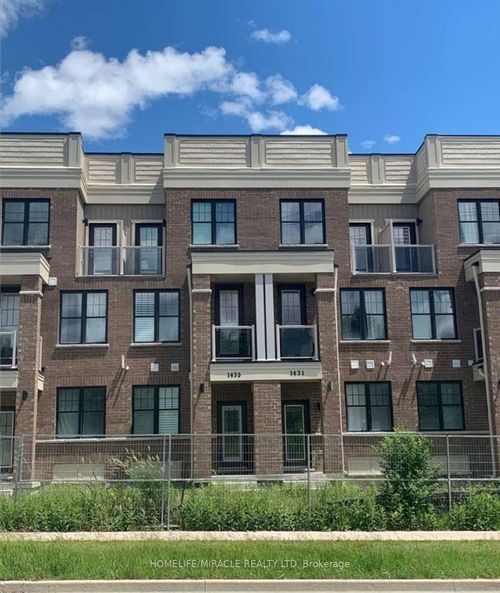 1431 Green Rd, Bowmanville, ON, L1C7E8 | Card Image