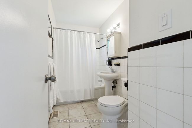 24 Rexway Dr, House other with 4 bedrooms, 2 bathrooms and 3 parking in Georgetown ON | Image 20