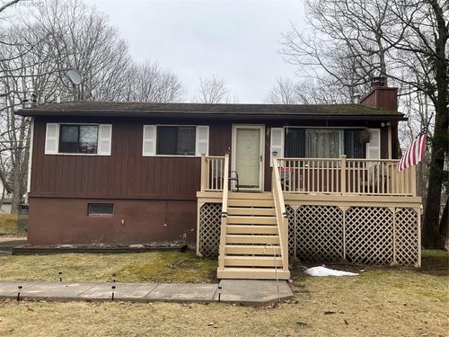 154 Roundhill, Out Of Area, PA, 18337 | Card Image