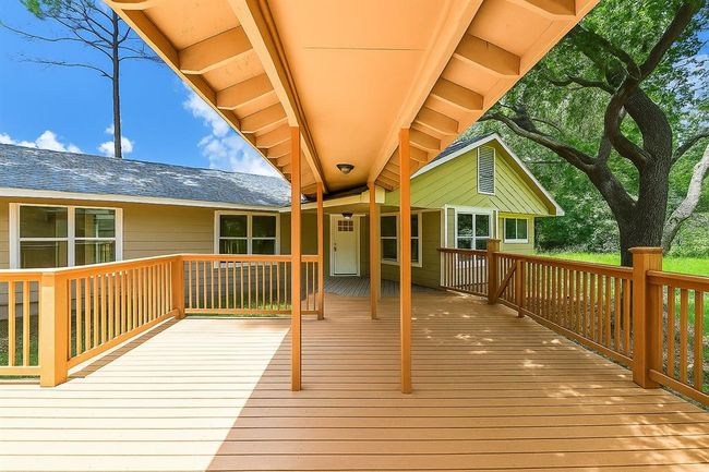 81 Oak Grove Ln, Home with 4 bedrooms, 4 bathrooms and null parking in Conroe TX | Image 4