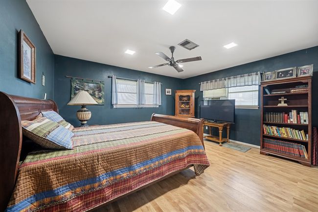3800 Mcchristian St, House other with 3 bedrooms, 2 bathrooms and 4 parking in Big Spring TX | Image 14