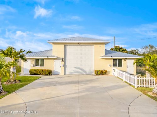 222 Rosa L Jones Dr, Cocoa, FL, 32922-7636 | Card Image