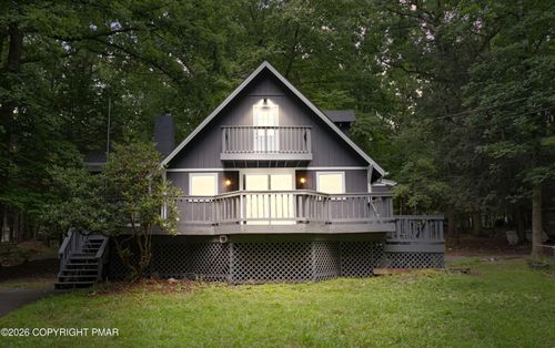 100 Outer Dr, Dingmans Ferry, PA, 18328-4261 | Card Image