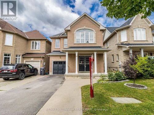 172 Pefferlaw Cir, Brampton, ON, L6Y0L2 | Card Image