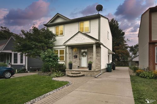2362 Garfield St, Ferndale, MI, 48220-1160 | Card Image
