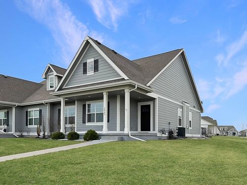 2040 Sw Cascade Falls Dr, Ankeny, IA, 50023-7172 | Card Image