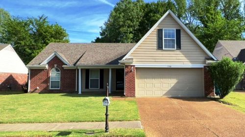 11590 Milton Ridge Cv, Arlington, TN, 38002-5054 | Card Image