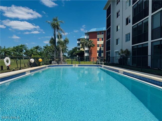 APT-304 - 190 Pebble Beach Blvd, Condo with 2 bedrooms, 2 bathrooms and null parking in NAPLES FL | Image 5