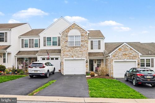 652 Springhouse Ln, HUMMELSTOWN, PA, 17036-7015 | Card Image