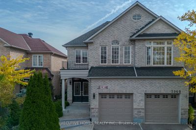 3938 Lacman Trail, House attached with 4 bedrooms, 3 bathrooms and 3 parking in Mississauga ON | Image 1