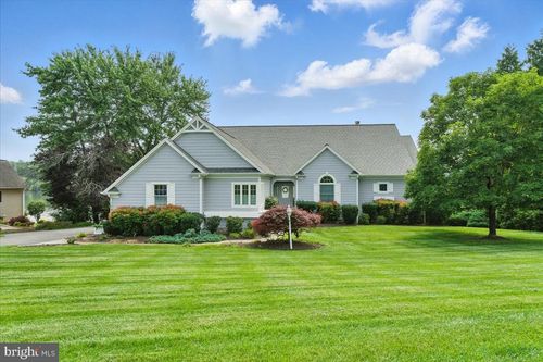 35 Lake Shore Dr, Union Hall, VA, 24176-4027 | Card Image