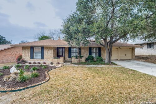 10419 Northampton Dr, San Antonio, TX, 78230-3327 | Card Image