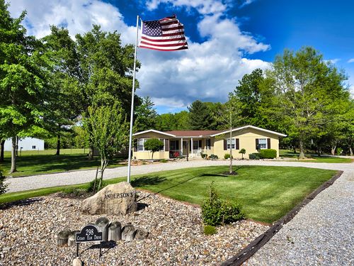 298 Cedar Elm Dr, Flora, IL, 62839-3377 | Card Image