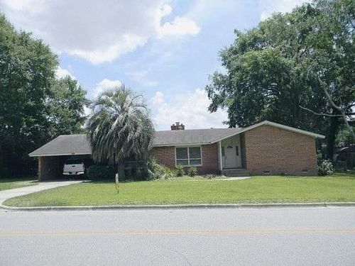 5011 Peachtree St, Valdosta, GA, 31605-1103 | Card Image