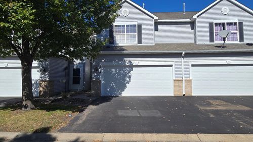 1339 Yorkshire Ln, Shakopee, MN, 55379-7060 | Card Image