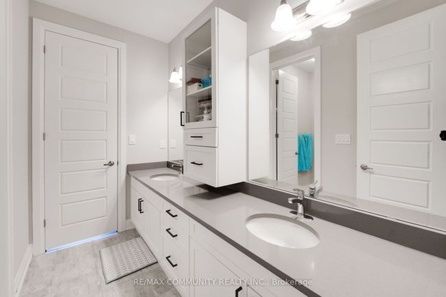 1476 Mockingbird Sq, House other with 4 bedrooms, 5 bathrooms and 2 parking in Pickering ON | Image 25