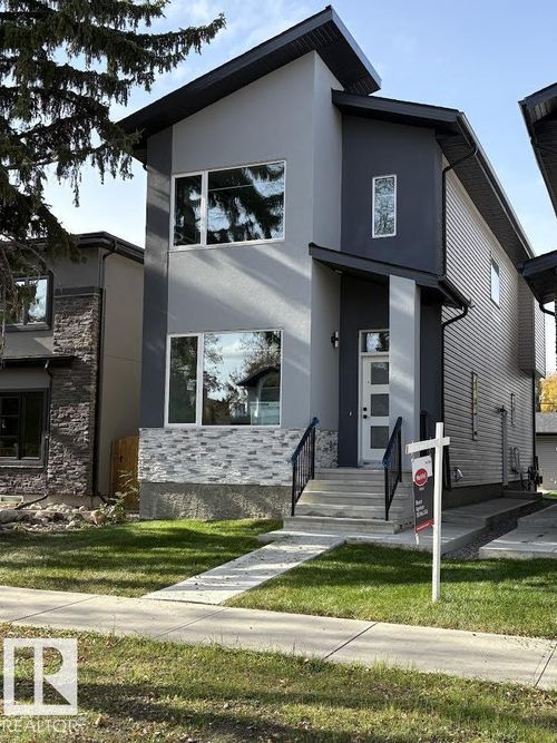 11032 128 St Nw, Edmonton, AB, T5M0W6 | Card Image