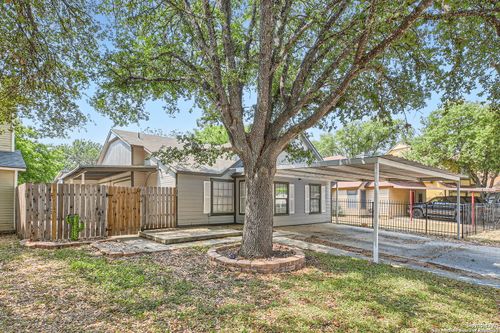 8010 Indian Bnd, San Antonio, TX, 78250-3603 | Card Image