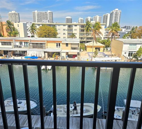 apt-409-3703 Ne 166th St, North Miami Beach, FL, 33160-3864 | Card Image