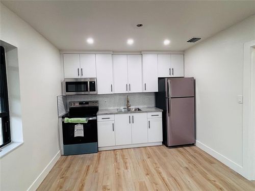 apt-4-220 Nw 27th Ave, Pompano Beach, FL, 33069-2520 | Card Image