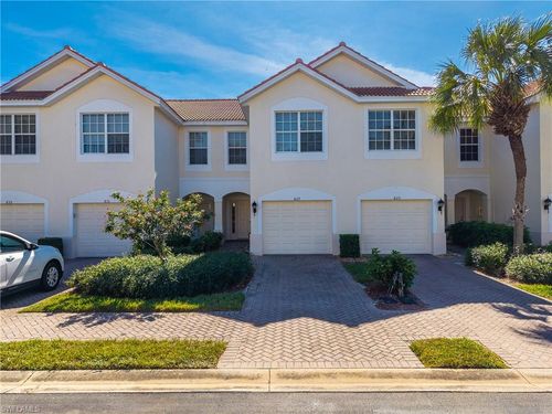 146-827 Hampton Cir, NAPLES, FL, 34105-4824 | Card Image