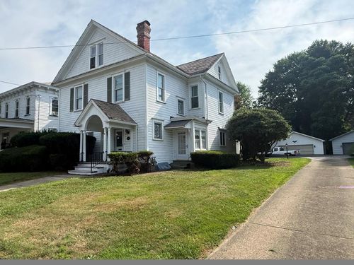 812 Liberty St, Franklin, PA, 16323-1134 | Card Image