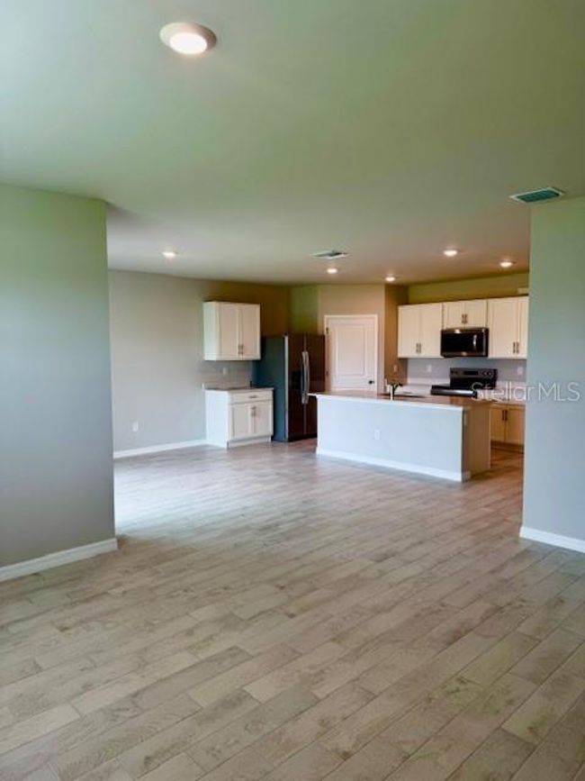 MODEL PHOTO | Image 9