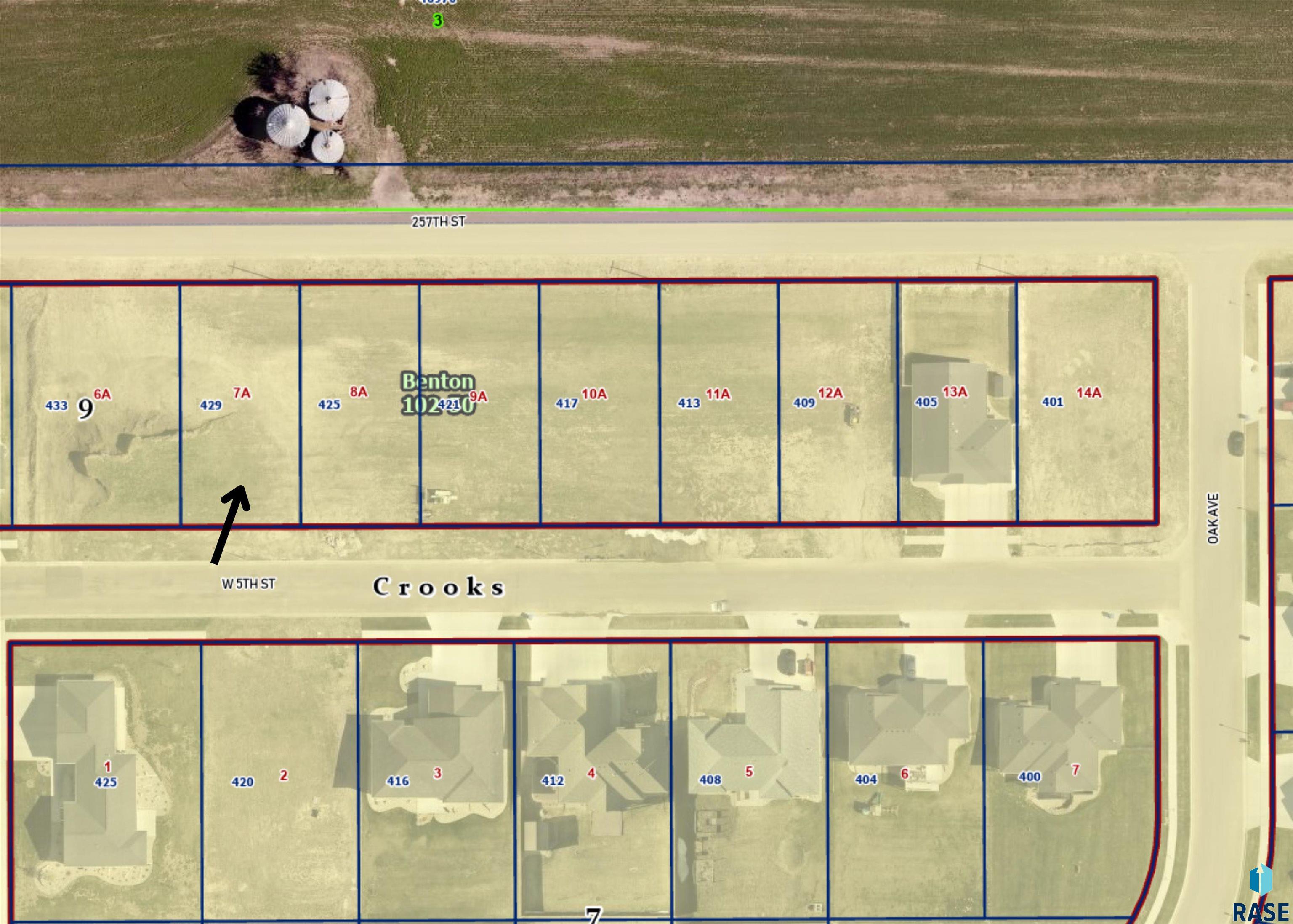 Land in Crooks 5