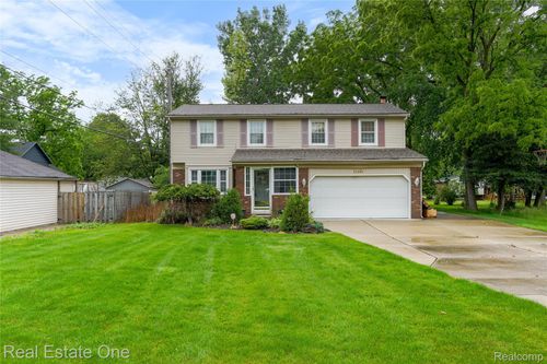 21462 Meridian Rd, Grosse Ile, MI, 48138-1240 | Card Image