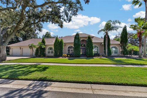 1009 Emerald Creek Dr, Valrico, FL, 33596-7195 | Card Image