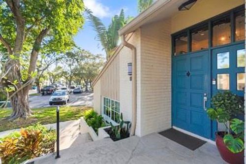 101d-681 Kensington Pl, Wilton Manors, FL, 33305-3914 | Card Image