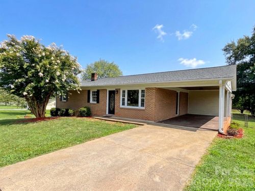 104 Dyer Dr, Shelby, NC, 28152-8968 | Card Image