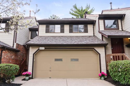 217 Droxford Ct, Springdale, OH, 45246-3697 | Card Image
