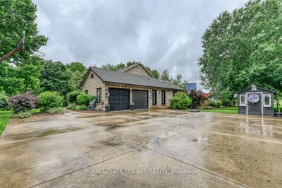 24920 Marsh Line, House other with 4 bedrooms, 5 bathrooms and 12 parking in West Elgin ON | Image 3