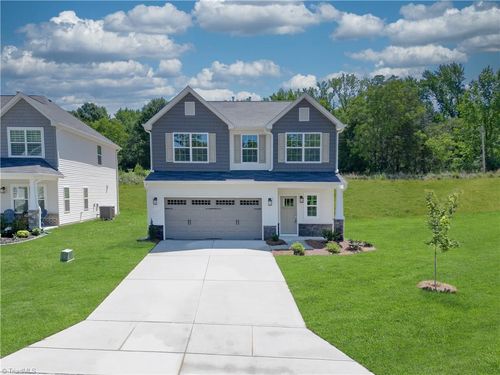 4086 Stallion St, High Point, NC, 27262-8476 | Card Image