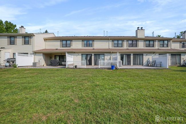 462 Harwick Ct, Townhouse with 2 bedrooms, 3 bathrooms and null parking in Piscataway NJ | Image 30
