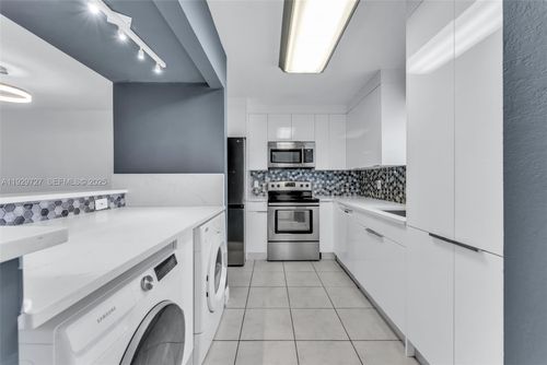 2945 Nw 68th St, Fort Lauderdale, FL, 33309-1342 | Card Image