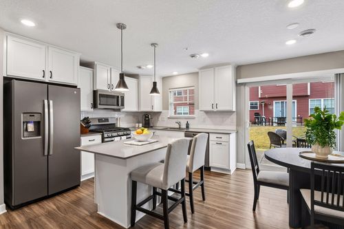 9494 Bridle Way, Victoria, MN, 55386-4407 | Card Image