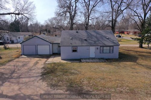 4205 W Capital Ave, Grand Island, NE, 68803-1412 | Card Image