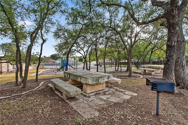 Community picnic tables and grills | Image 32