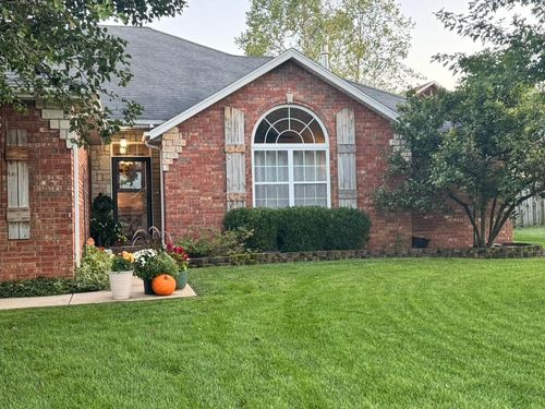 5319 S Clifton Ave, Springfield, MO, 65810-2010 | Card Image