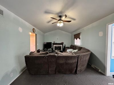 1423 Rosehill Avenue, House other with 3 bedrooms, 2 bathrooms and null parking in Camanche IA | Image 2